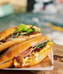 Top 10 Tiệm Bánh Mì Ngon Có Tiếng Ở Tp. Hồ Chí Minh ✅