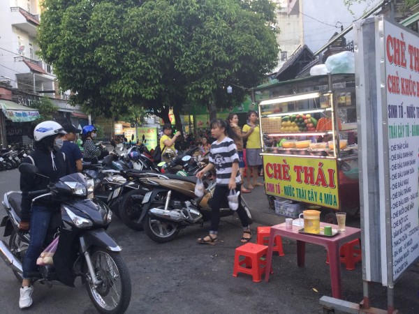 Quán ăn, ẩm thực: Quán Chè Thái, Chè Khúc Bạch Ngon Gò Vấp Quan-che%20(6)