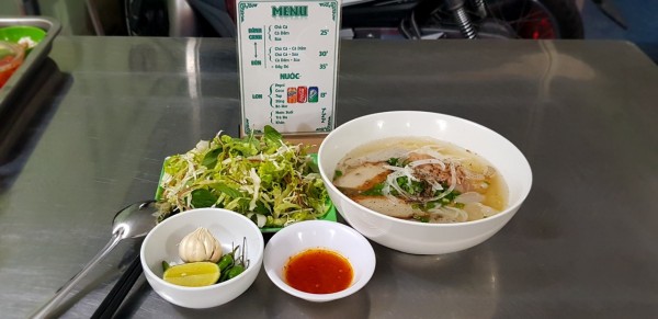 Quán ăn, ẩm thực: Quán Bánh Canh, Bún Chả Cá Cam Ranh Chu-thoong%20(4)