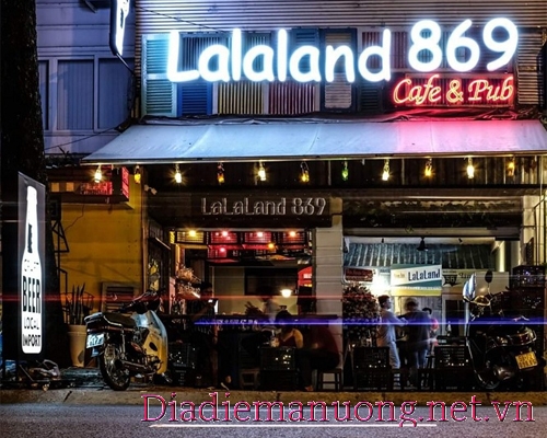 LaLaLand 869 Café & Pub