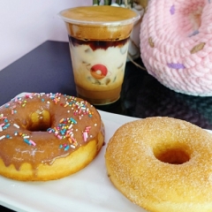 Tiệm Bánh Donuts Chuẩn Vị Mỹ, Cafe Nước Ép Ở Bình Thạnh