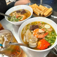 Bánh canh cua Long La Hán 