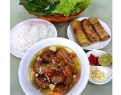 Quán Bún Chả, Cơm Trưa, Chè Dừa Dầm, Cá Trắm Kho Riềng