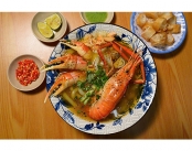 Quán Lộc Ký Bánh Canh Cua Tôm Càng Xanh Phan Xích Long Phú Nhuận