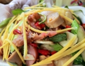 Nem Chả Ché Cô Nguyệt Quận 3