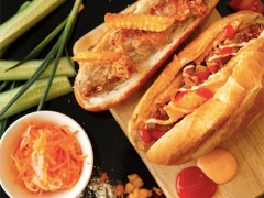 Bánh Mì Dân Tổ Hà Nội Ở Sài Gòn