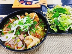 Bún Bò O Nì - Quán Bún Bò Huế Ngon Quận 1