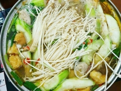 Lẩu Cua Đồng Chả Sụn Ngon Tân Phú