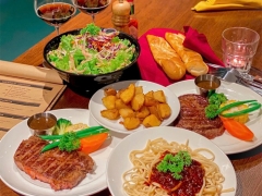 Quán Bocaxa Steak Nguyễn Cửu Đàm Tân Phú